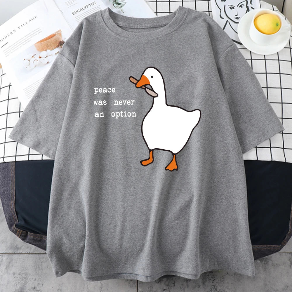 Gray cotton tee with the white goose and slogan print