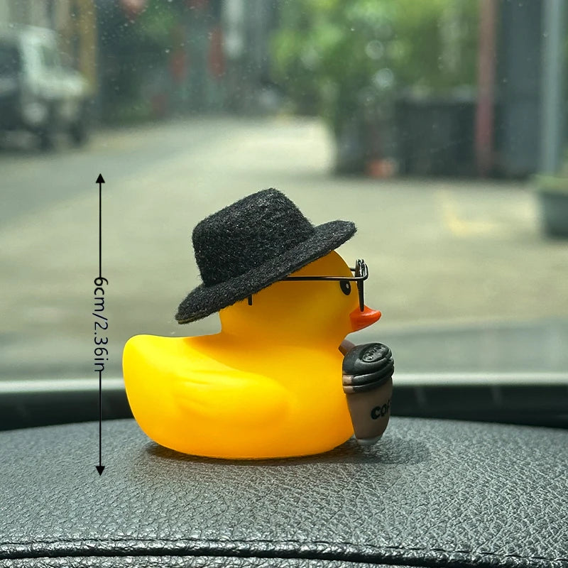 The maker's size graphic: the duck measured at 6 cm / 2.36 in tall