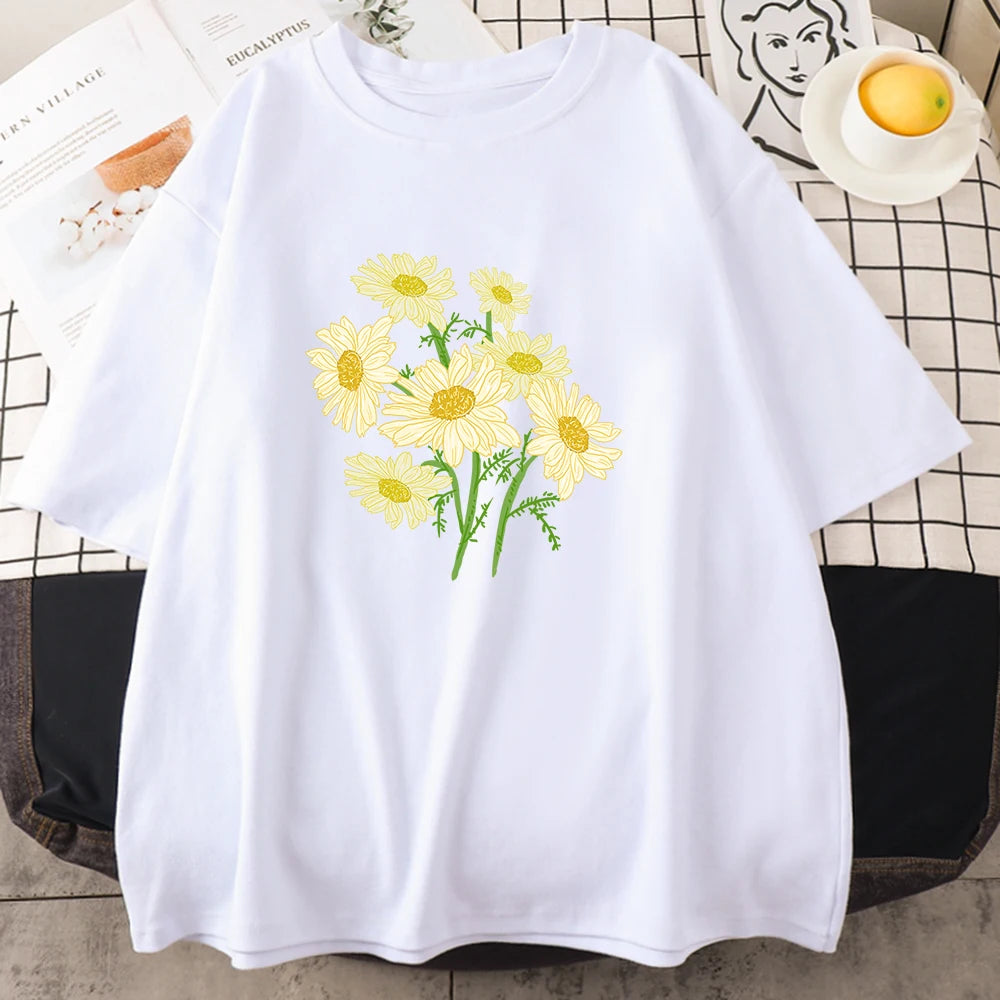 White short-sleeve cotton t-shirt printed with a bouquet of yellow and cream daisy-like chrysanthemums