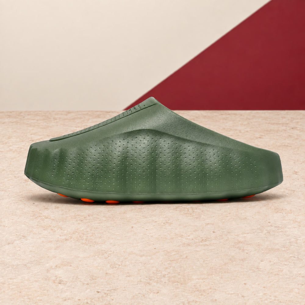Massage-Node Closed-Toe Clogs - Green