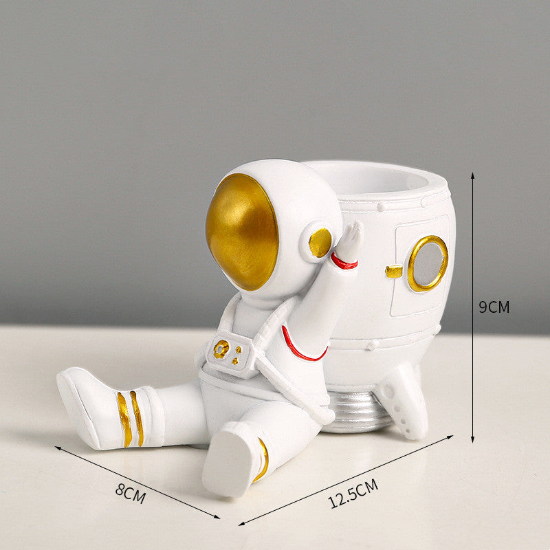 Simple Astronaut Resin Pen Holder Desk