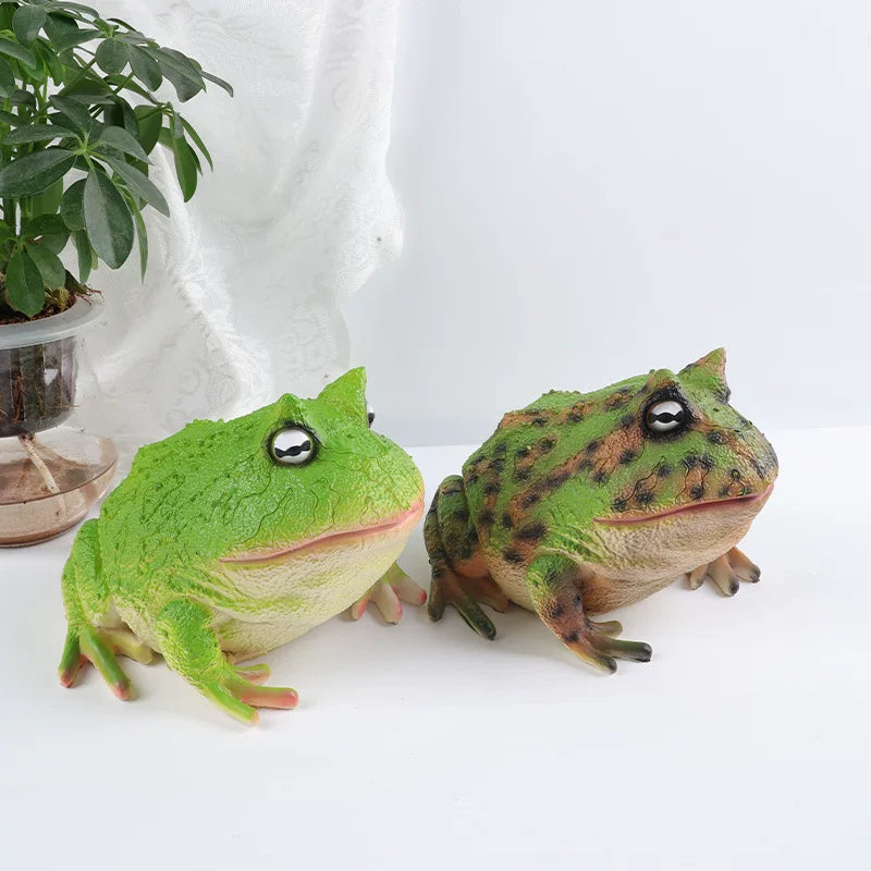 Large Horned Frog Garden Statue