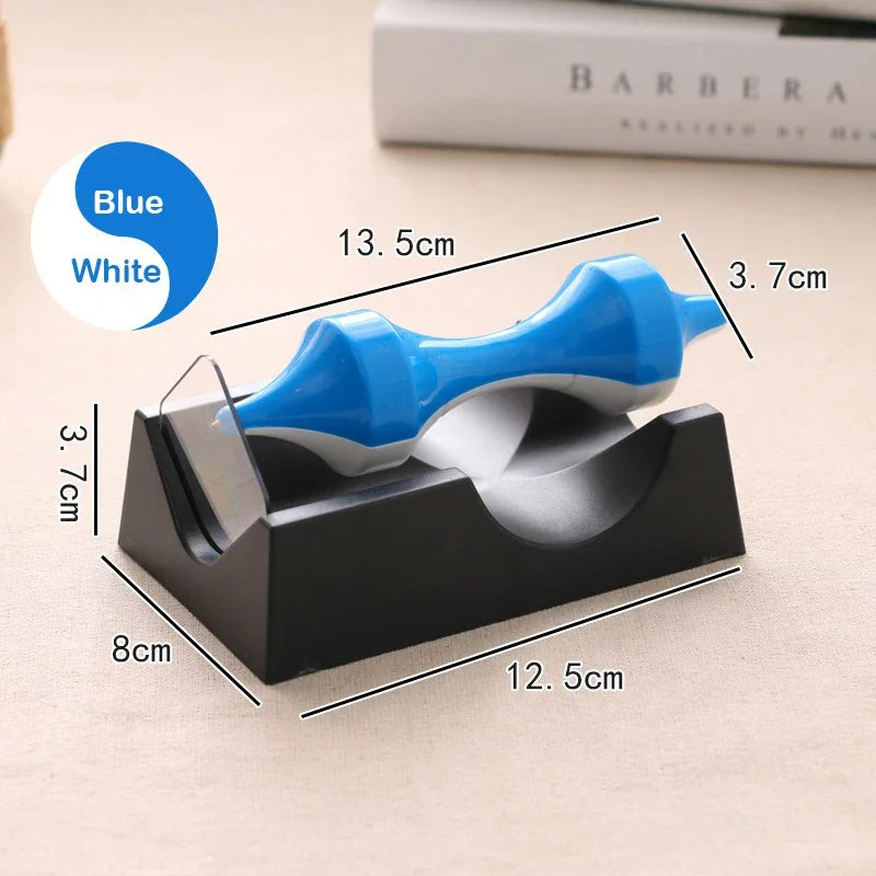 Blue and white top with base measurements, 12.5 by 8 cm
