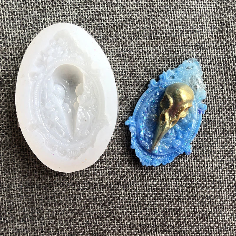 Skull & Bat Silicone Mould