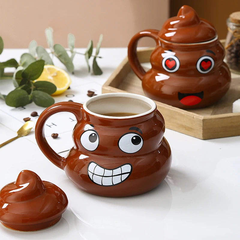 Taza de caca con cuchara